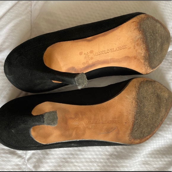 Suede Manolo Blahnik Heels w/ Flower Detail - Picture 4 of 6